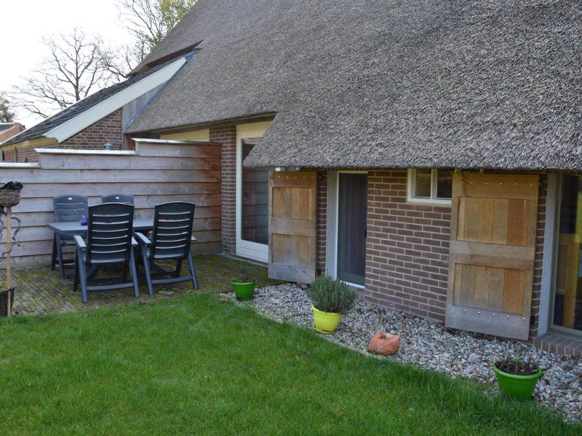 Staying In A Thatched Barn With Box Bed Beautiful View Region Achterhoek Geesteren  Exterior foto